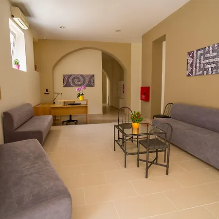Orpheus Apartment *